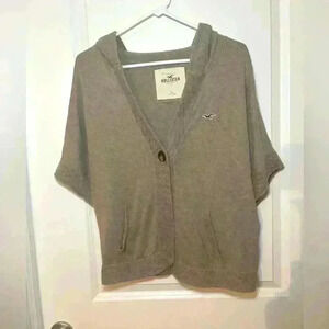 Hollister Hooded Short Sleeve Shrug Cardigan Tan. Size Large.